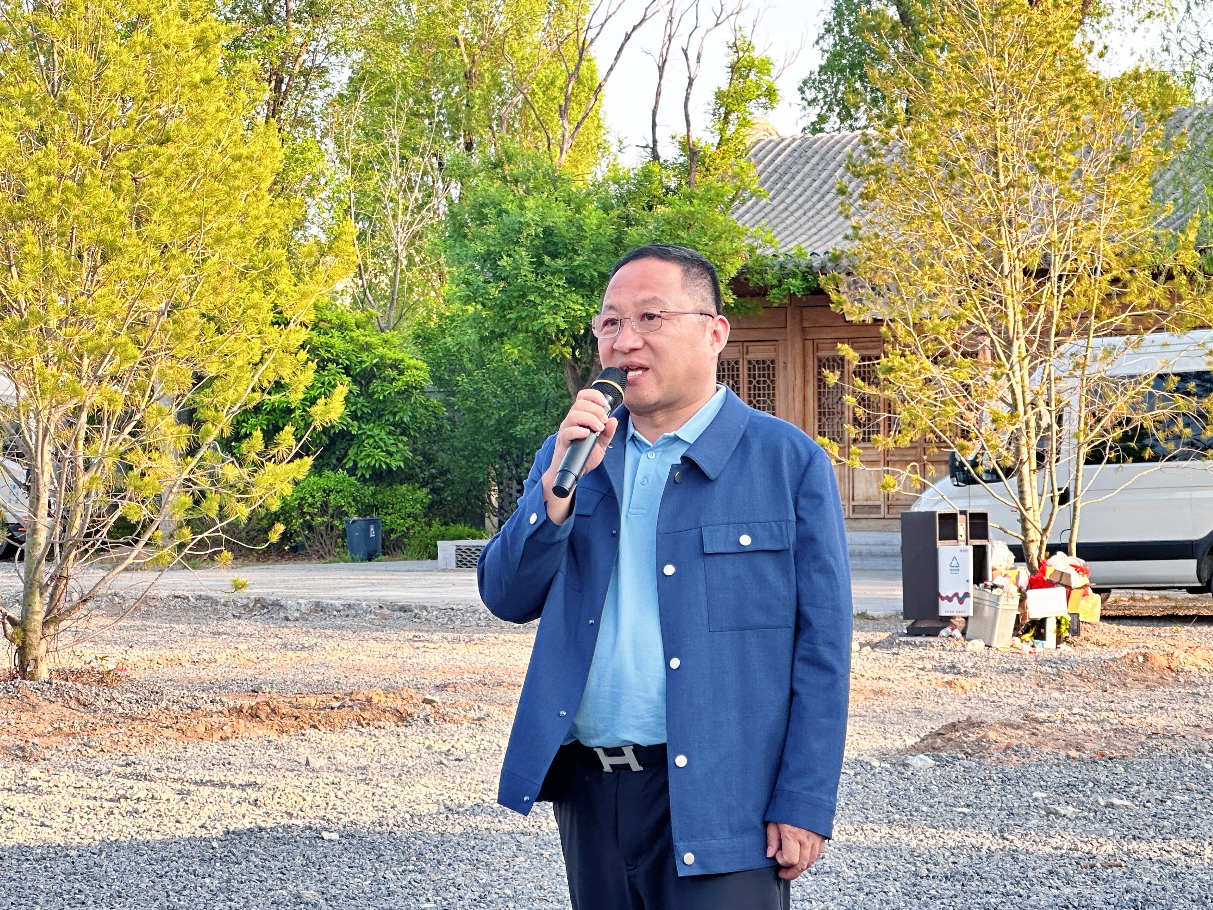 Chasing the Wind, Gathering Wild Joys: Warmth and Passion Fill the Spring Scenery at Yanming Lake —Lianhua Petrochemical’s 2025 Spring Team-Building Outing Concludes Successfully