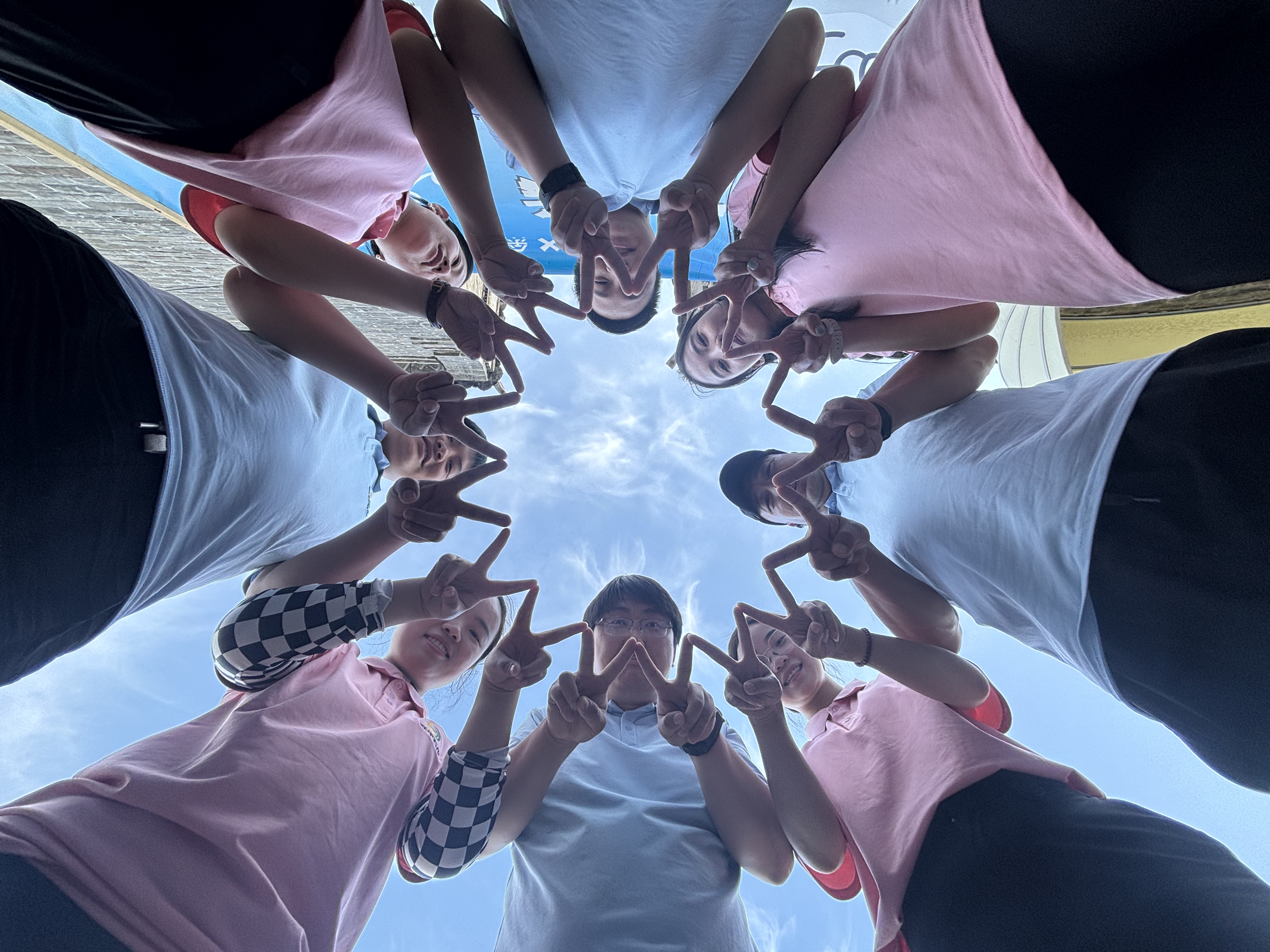 Chasing the Wind, Gathering Wild Joys: Warmth and Passion Fill the Spring Scenery at Yanming Lake —Lianhua Petrochemical’s 2025 Spring Team-Building Outing Concludes Successfully